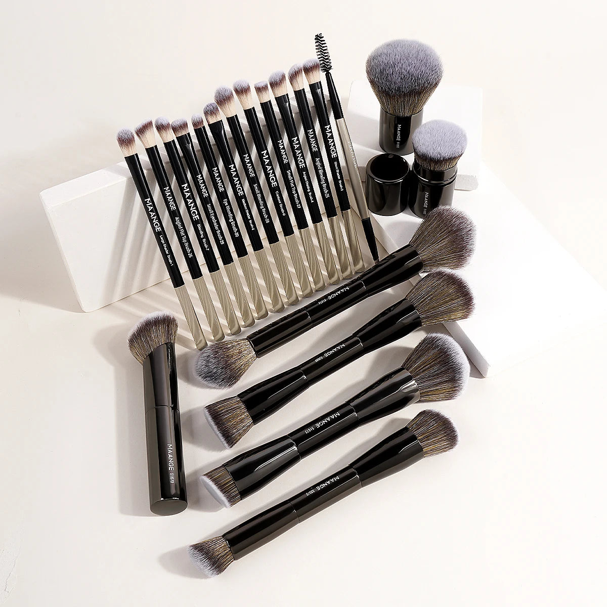 Set brochas de maquillaje