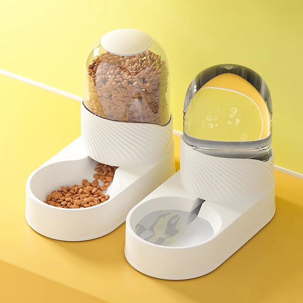Dispensador de agua y comida para gatos