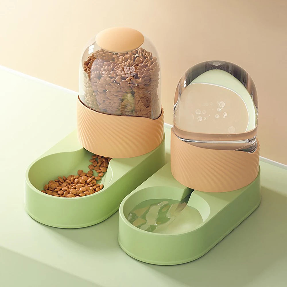 Dispensador de agua y comida para gatos