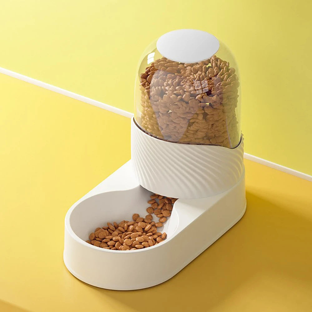 Dispensador de agua y comida para gatos