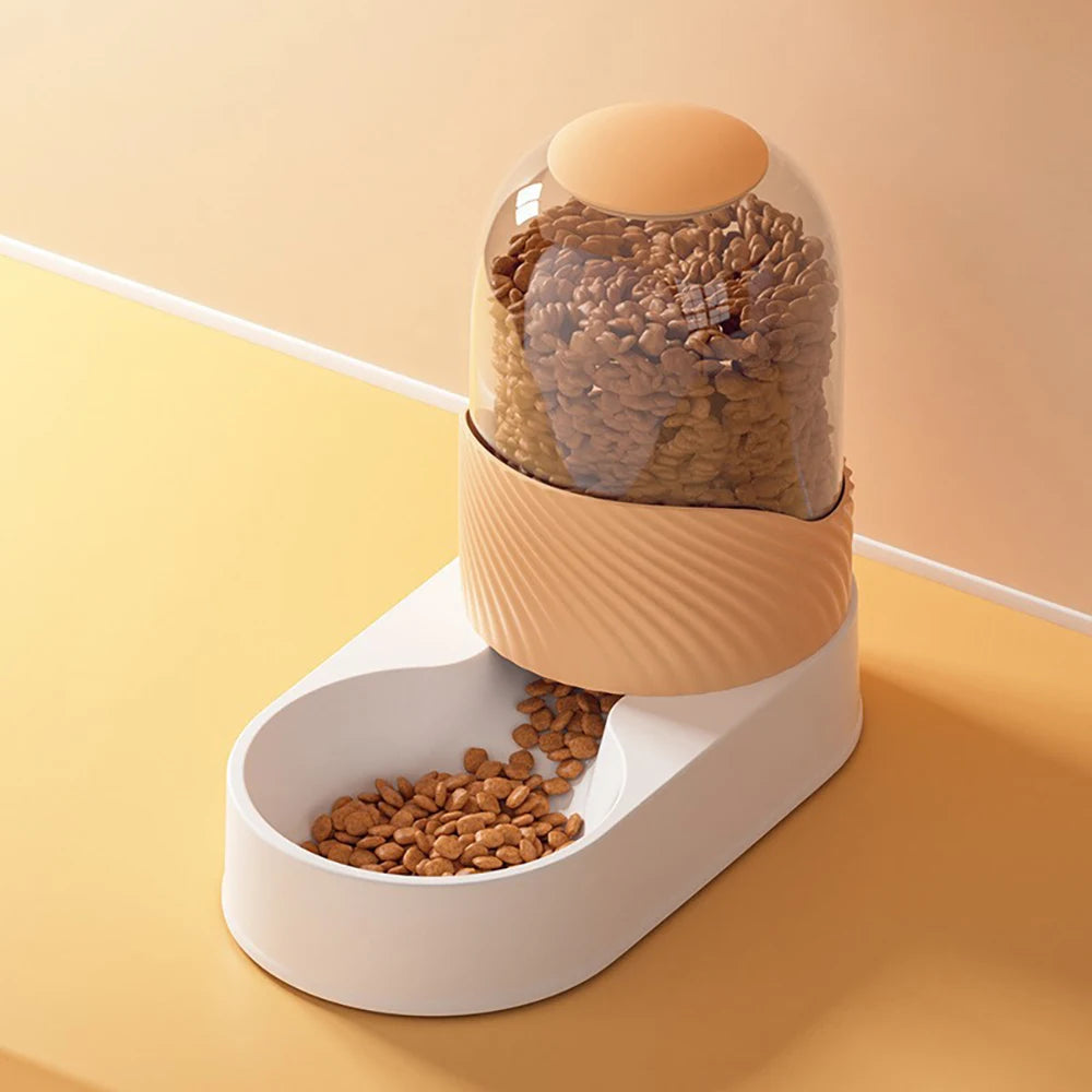 Dispensador de agua y comida para gatos