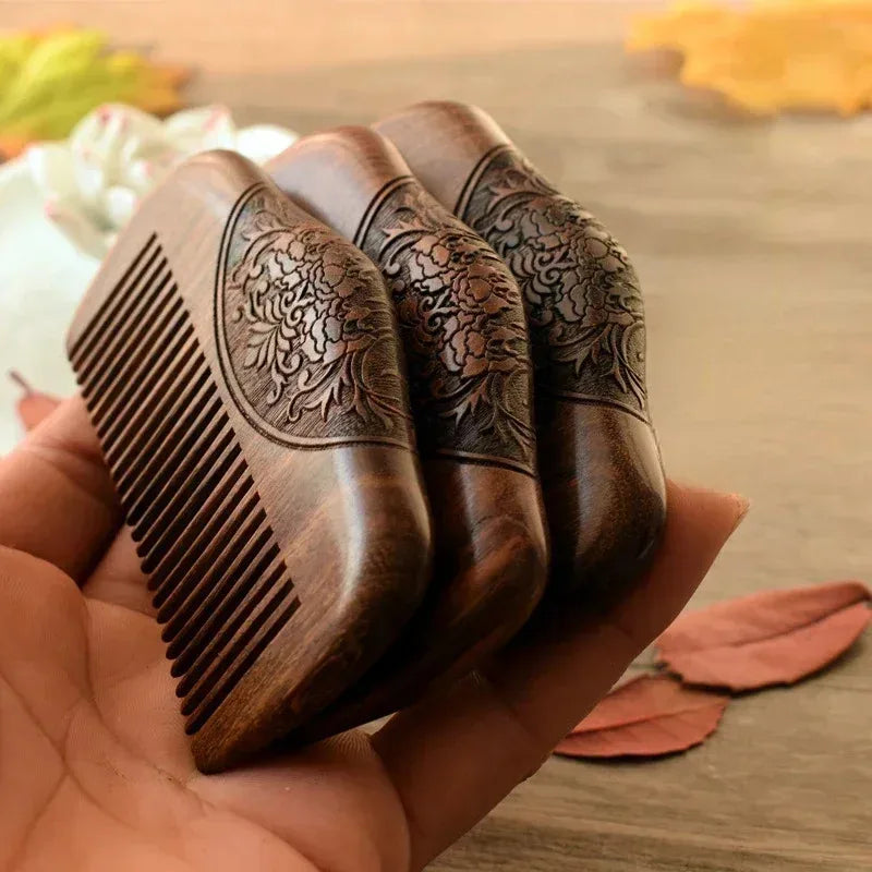 Peineta de madera de bolsillo