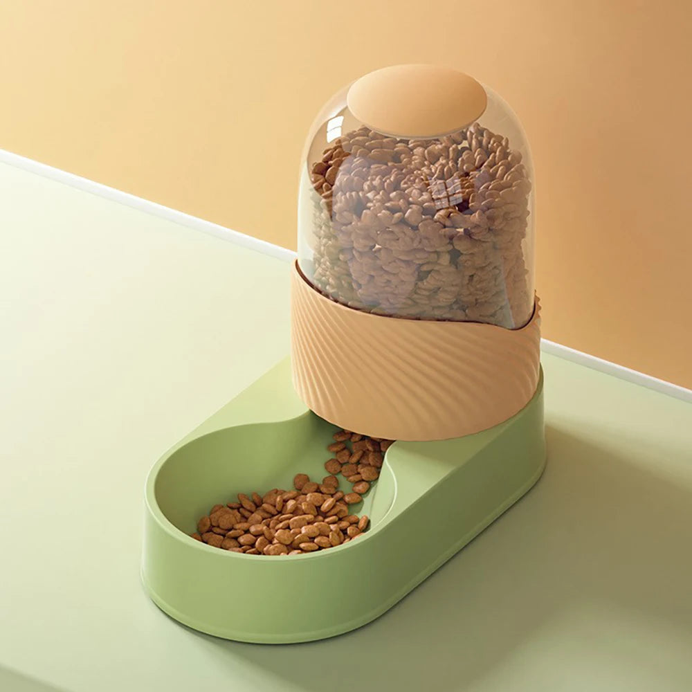 Dispensador de agua y comida para gatos