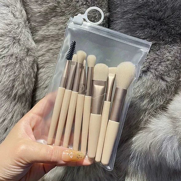 Set de 8 minibrochas de maquillaje