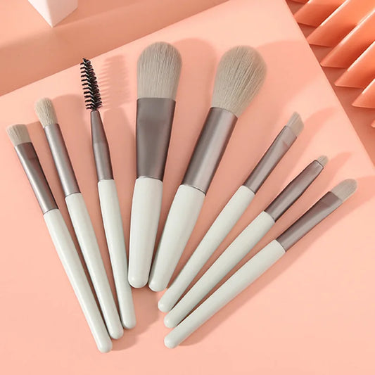 Set de 8 minibrochas de maquillaje